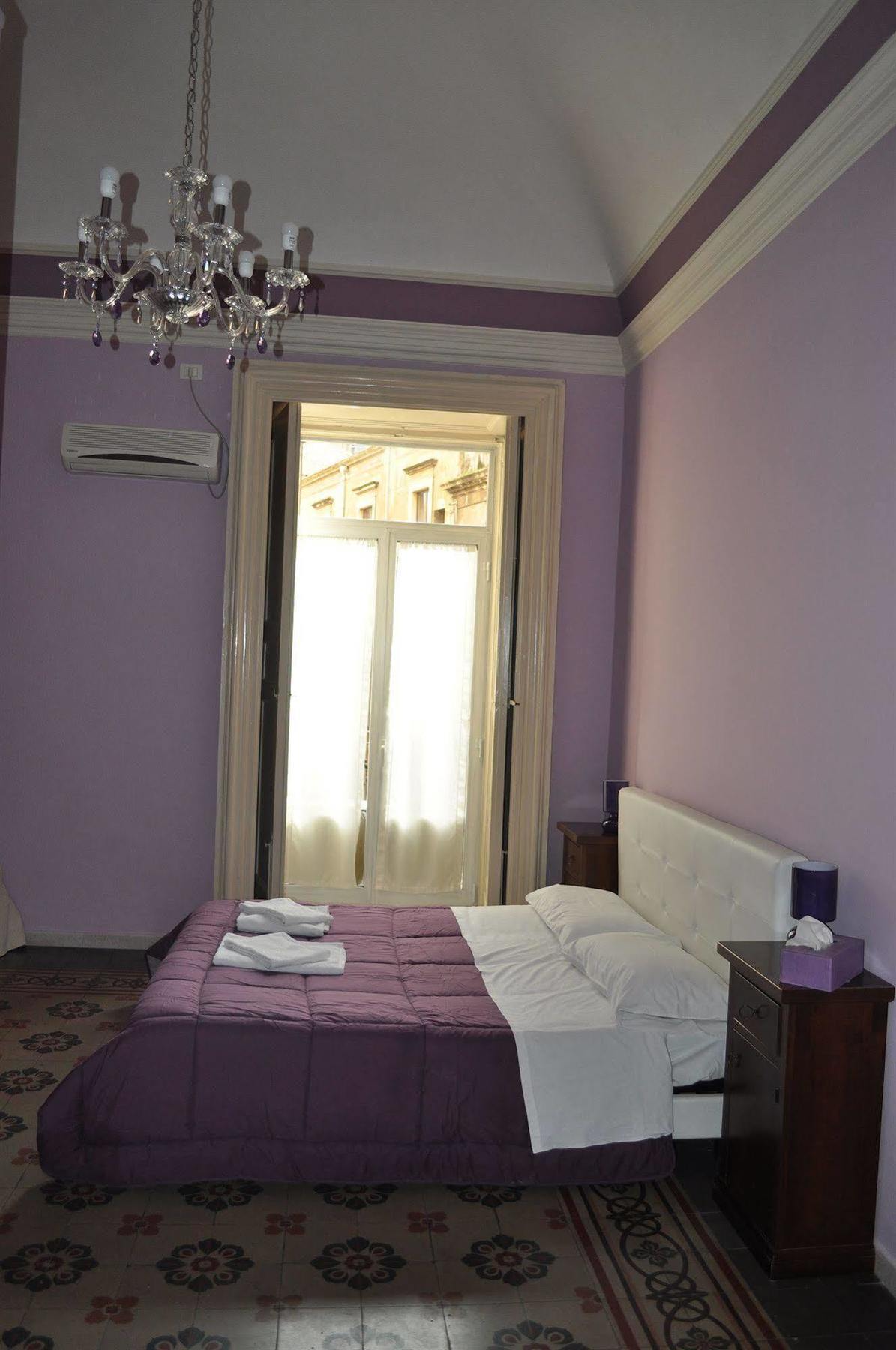 B&B Teatro Bellini Катания Экстерьер фото